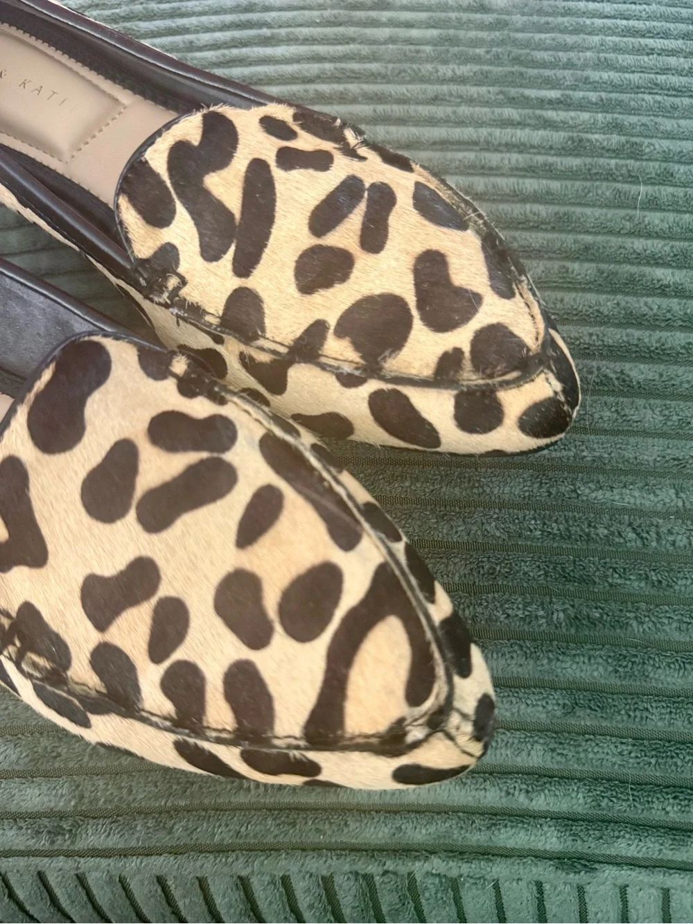 Leopard Print Pointed Toe Women's Loafers 6.5 KELLY & KATIE casual chic shoes